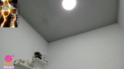 Miah Collins online show from November 26, 11:33 am