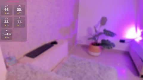 Miah online show from October 7, 8:39 pm