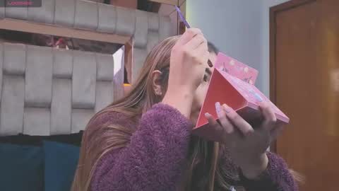 miah_stewart online show from January 19, 1:04 pm