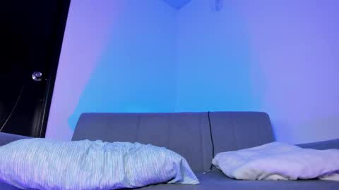 miah new independent model acount online show from April 18, 4:16 am