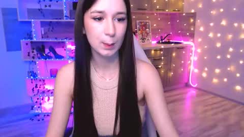 miaharrington online show from February 26, 6:18 pm