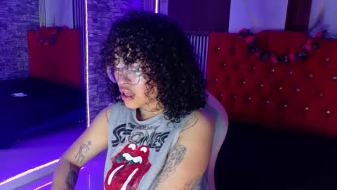 MIA VELEZ online show from February 28, 5:41 am