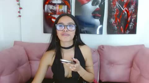 miahotcs online show from March 30, 2:51 pm