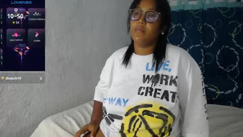 miajoseph_ online show from April 30, 3:46 am