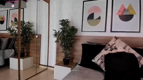 Mia  online show from October 16, 3:40 am