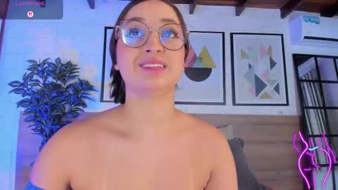 Mia  online show from January 19, 3:32 am