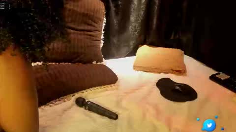 Mia online show from February 3, 6:40 am