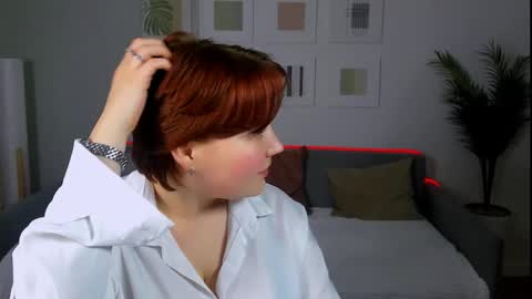 Snapshot of mialacrice chatting on May 30, 7:22 pm mialacrice online show from May 30, 7:22 pm