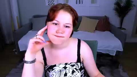 Snapshot of mialacrice chatting on June 12, 6:40 pm mialacrice online show from June 12, 6:40 pm