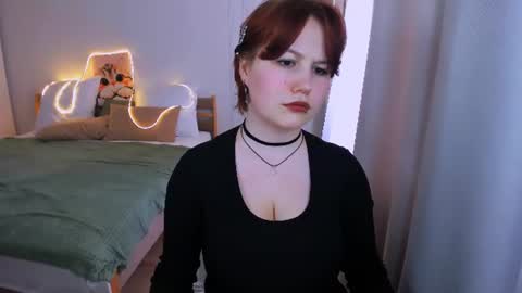 Snapshot of mialacrice chatting on June 27, 11:37 am mialacrice online show from June 27, 11:37 am