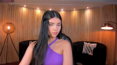 Snapshot of mialaurence_ chatting on May 2, 7:19 pm Call me Mia online show from May 2, 7:19 pm