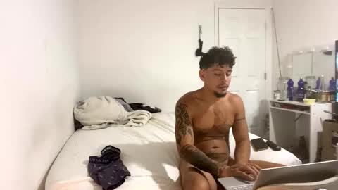 miamiclos1 online show from February 14, 6:26 pm