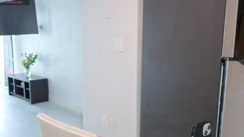 MiamiWorld online show from April 20, 8:54 pm