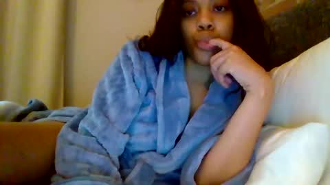 Snapshot of miamuffin8 chatting on September 22, 2:08 pm MiaMuffn online show from September 22, 2:08 pm