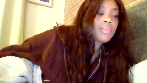 Snapshot of miamuffin8 chatting on October 9, 4:10 am MiaMuffn online show from October 9, 4:10 am