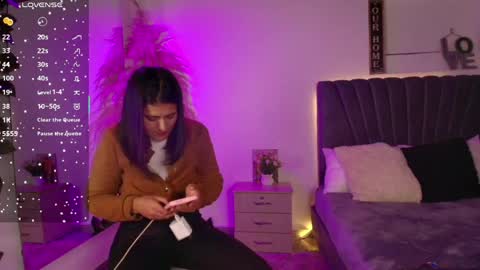 miaoconell online show from April 2, 8:17 pm