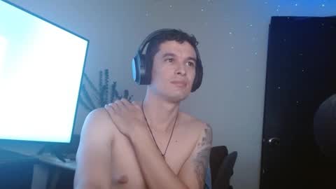 Snapshot of miaou_miaou chatting on January 14, 10:59 am miaou_miaou online show from January 14, 10:59 am