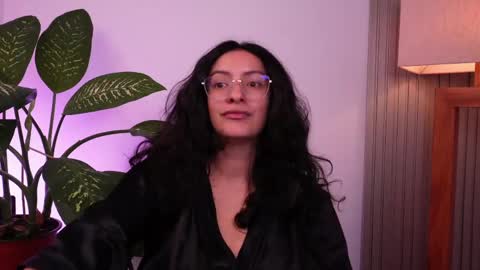 Snapshot of miaportman chatting on June 7, 10:19 am MIAPORTMANN online show from June 7, 10:19 am
