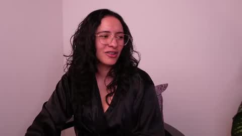 Snapshot of miaportman chatting on July 15, 1:11 am MIAPORTMANN online show from July 15, 1:11 am