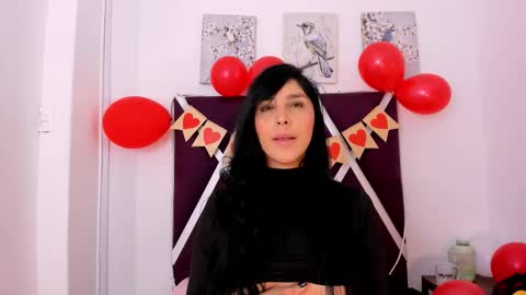 Snapshot of miaquevedo chatting on February 12, 12:00 pm Mia Quevedo online show from February 12, 12:00 pm