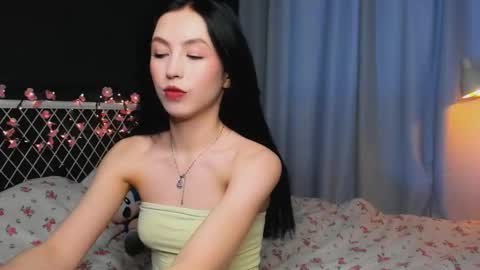 Liz online show from May 18, 4:24 pm