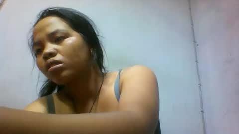 miarii online show from May 6, 6:02 pm