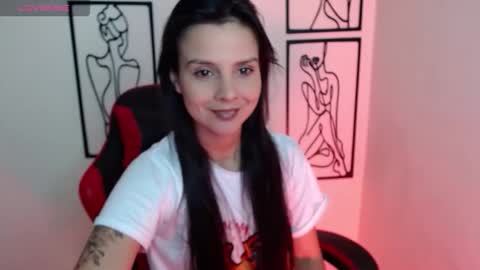 Snapshot of miarobinn_ chatting on February 16, 2:13 pm miarobinn_ online show from February 16, 2:13 pm