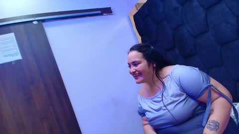 MiaRouse online show from January 10, 3:25 pm