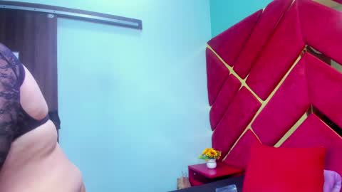 MiaRouse online show from March 4, 2:28 am