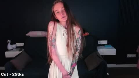 Snapshot of miasana chatting on May 16, 2:38 pm Mia online show from May 16, 2:38 pm