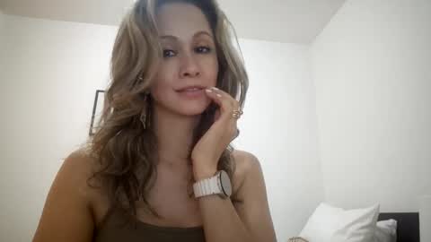 miasiren online show from September 10, 2:17 pm