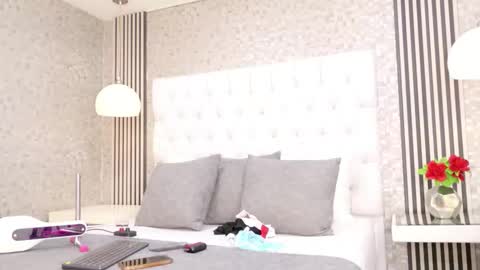 Mia Sweetth online show from February 3, 3:26 am