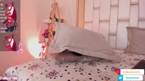 Mia Villalobos online show from February 8, 9:57 pm