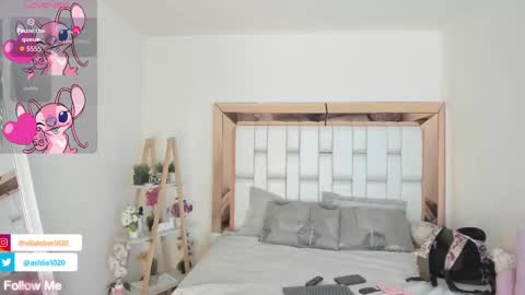 Mia Villalobos online show from September 22, 5:42 am