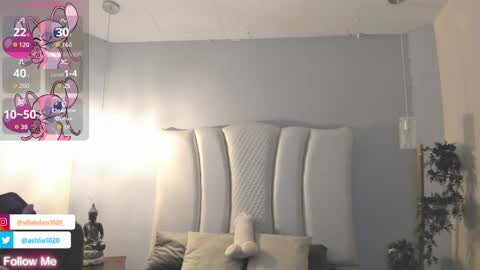 Mia Villalobos online show from September 24, 11:57 am