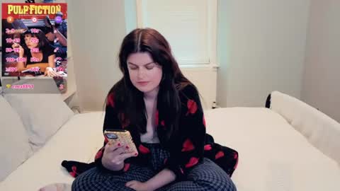 Mia  online show from June 18, 3:16 pm