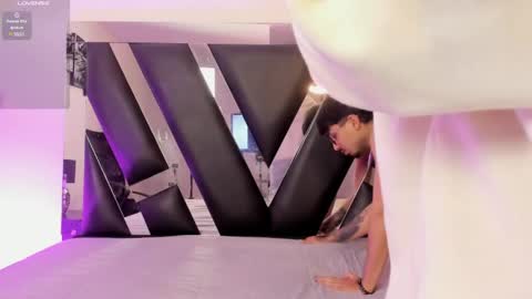 MiaIron online show from April 15, 2:02 pm