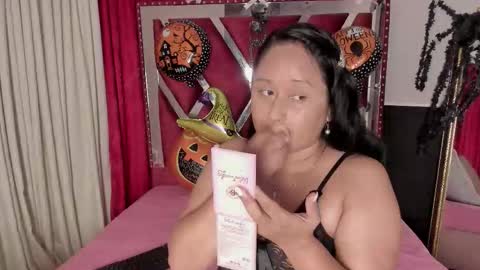 micaelahott_ online show from November 1, 2:57 am