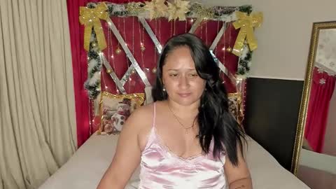 micaelahott_ online show from December 5, 2:53 am