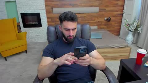 Snapshot of micahlane chatting on February 3, 5:38 am MicahLane online show from February 3, 5:38 am