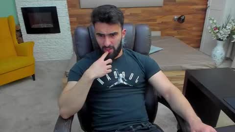 Snapshot of micahlane chatting on February 10, 5:44 am MicahLane online show from February 10, 5:44 am