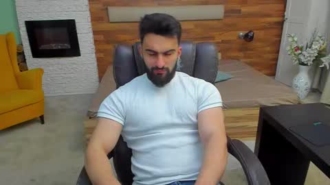 Snapshot of micahlane chatting on February 11, 5:45 am MicahLane online show from February 11, 5:45 am