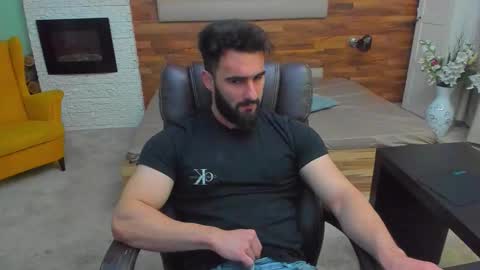 Snapshot of micahlane chatting on February 12, 6:08 am MicahLane online show from February 12, 6:08 am