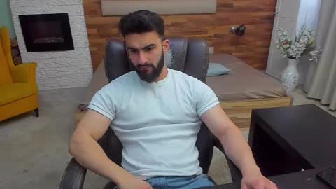 Snapshot of micahlane chatting on February 23, 5:38 am MicahLane online show from February 23, 5:38 am