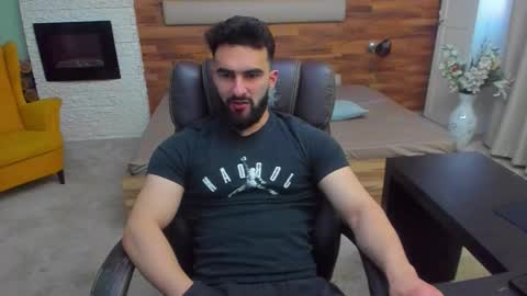 Snapshot of micahlane chatting on February 27, 5:29 am MicahLane online show from February 27, 5:29 am