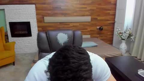 Snapshot of micahlane chatting on March 3, 5:46 am MicahLane online show from March 3, 5:46 am