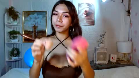 micalopez102702 online show from April 21, 7:14 am