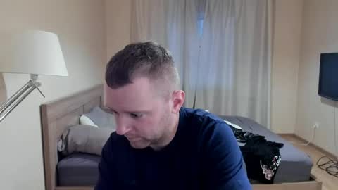 Snapshot of michael_birkin chatting on March 22, 3:54 am Michael Birkin online show from March 22, 3:54 am