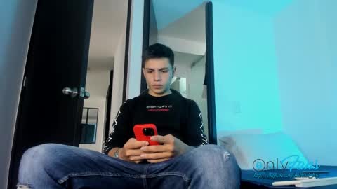 Michael Boy online show from September 9, 9:03 pm