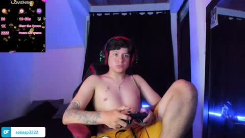 Snapshot of michael_kendall0 chatting on December 25, 12:05 am michael independent model  online show from December 25, 12:05 am